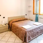Flora Apartment