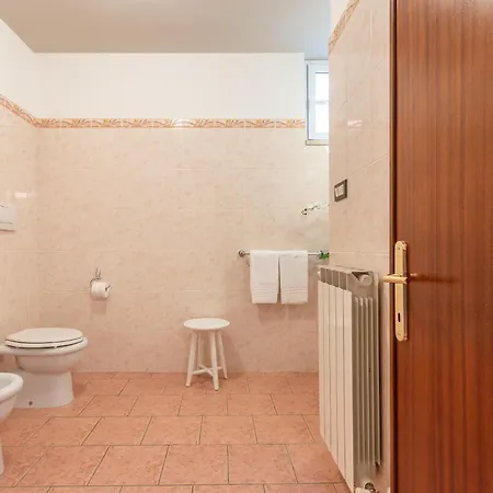 Flora Apartman *