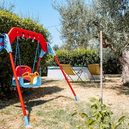 Flora بيرودجا