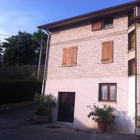 Flora Apartman *