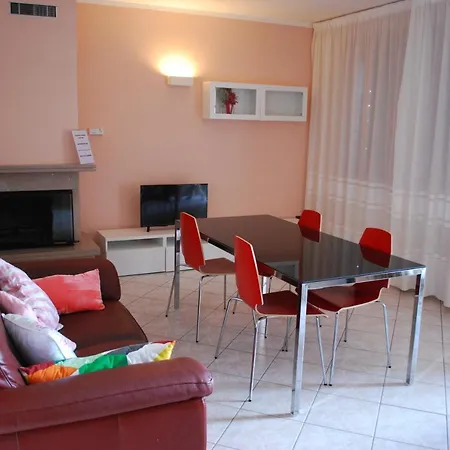 Apartman Flora