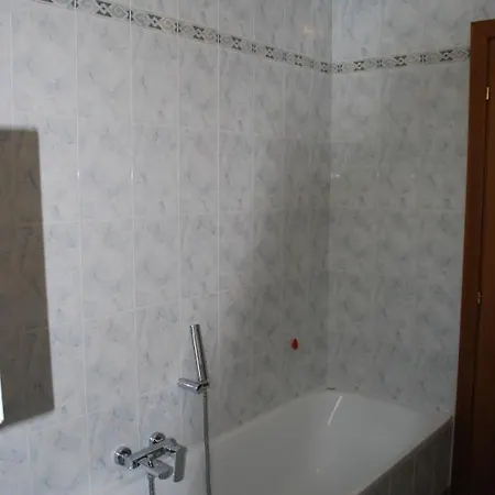 Flora Apartman